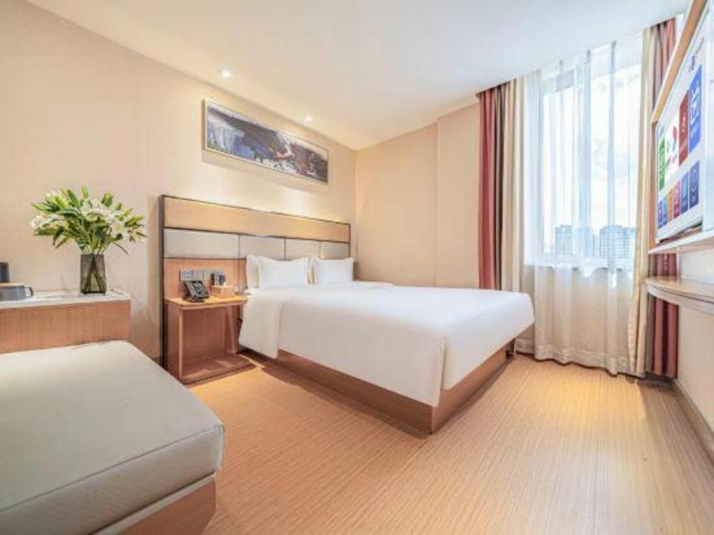 Greentree Inn Geermu Walking Street Business Hotel Golmud Bagian luar foto