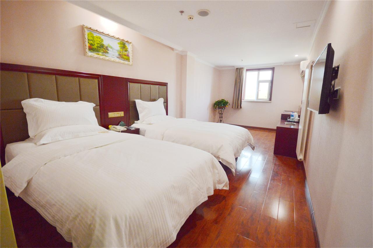 Greentree Inn Geermu Walking Street Business Hotel Golmud Bagian luar foto